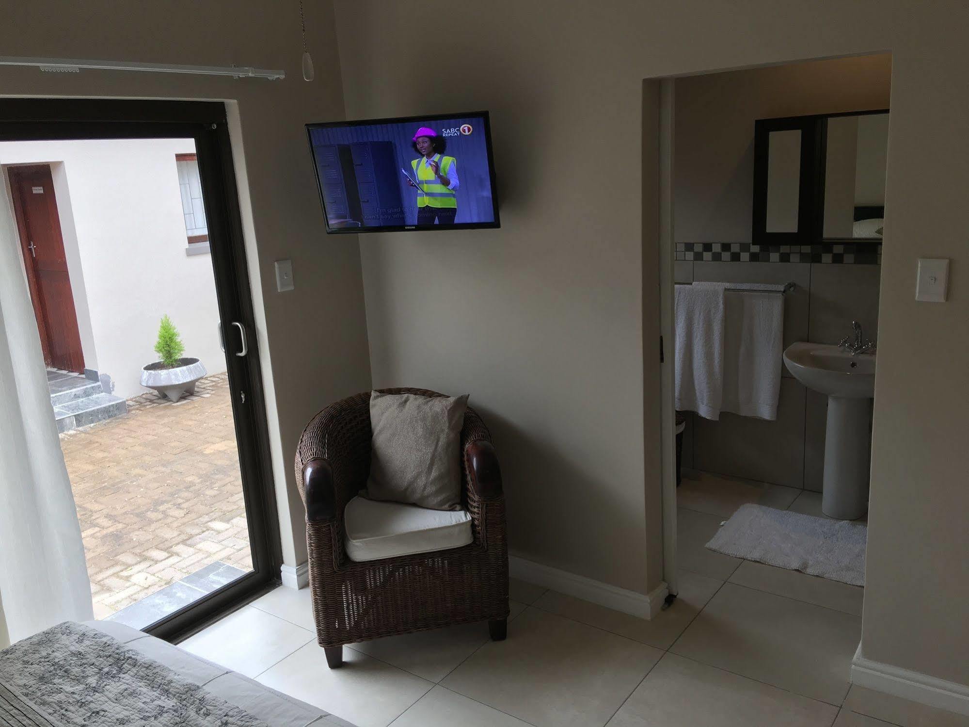 Metime Guesthouse & Self Catering Hartenbos Exterior photo